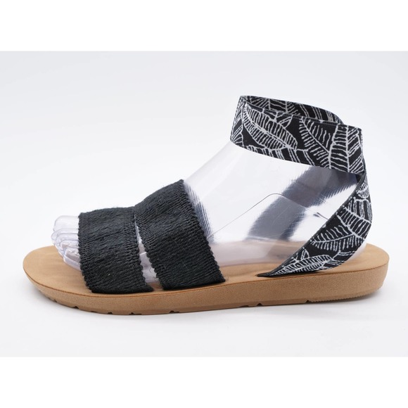 Muk Luks Womens 8 Sandals Black Stretch Fabric Ankle Strap Flat Open Toe Pull On - Picture 2 of 10